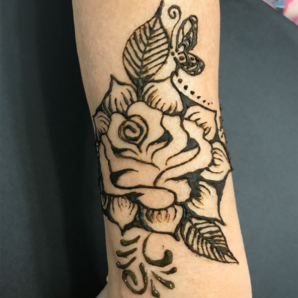 Fuentes Fantabulous Fun: Floral Design Henna Tattoo by Laura Sotelo